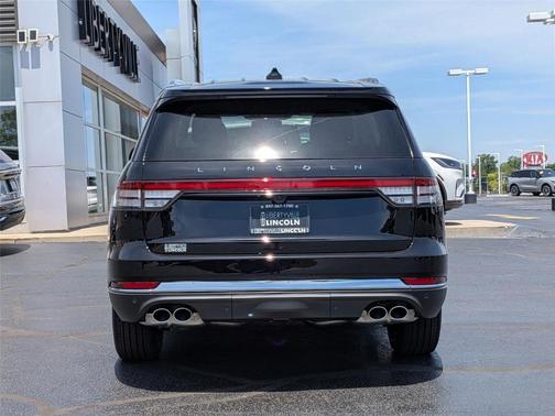 Infinite Black Metallic 2026 Lincoln Aviator Premiere