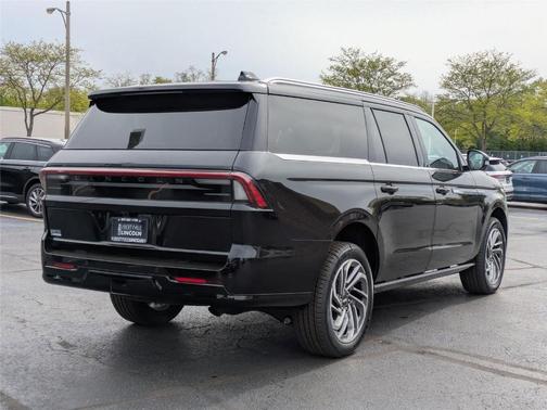 Infinite Black Metallic 2026 Lincoln Navigator L Reserve
