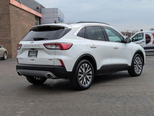 2020 Ford Escape Titanium Hybrid
