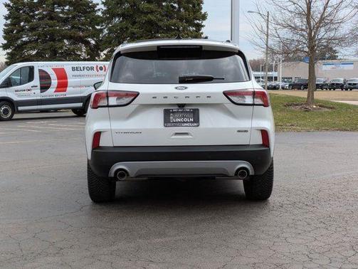 2020 Ford Escape Titanium Hybrid