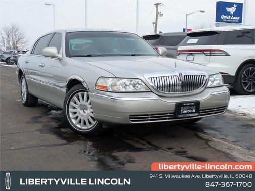 2004 Lincoln Town Car Ultimate