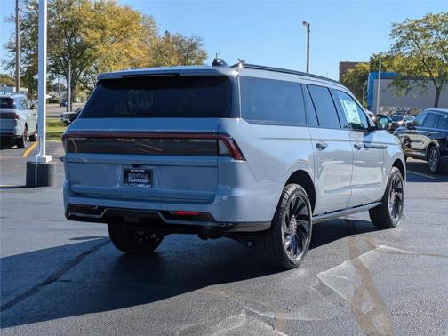2025 Lincoln Navigator L Reserve