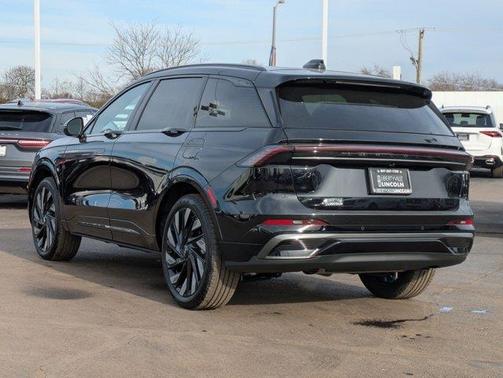 2025 Lincoln Nautilus Reserve