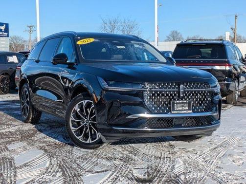 2025 Lincoln Nautilus Reserve
