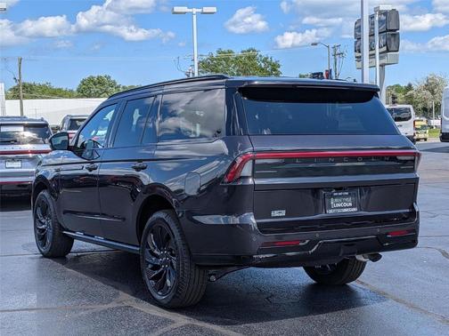 Starlight 2026 Lincoln Navigator Reserve