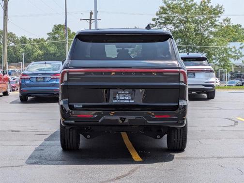 2025 Lincoln Navigator Reserve