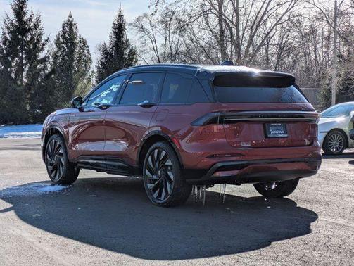 2025 Lincoln Nautilus Reserve