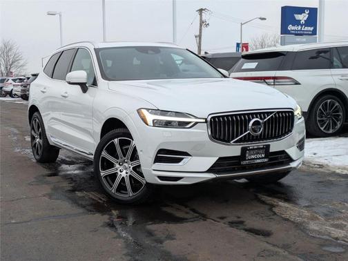 2019 Volvo XC60 Recharge Plug-In Hybrid T8 Inscription