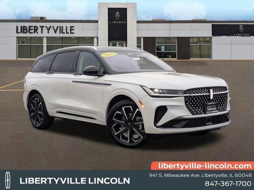 2025 Lincoln Nautilus Reserve