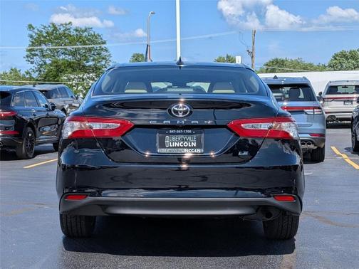 Midnight Black Metallic 2018 Toyota Camry LE