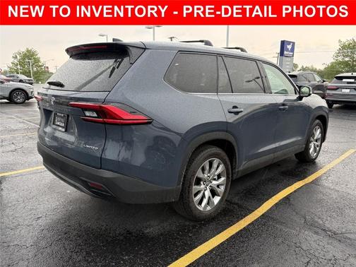 Storm 2024 Toyota Grand Highlander LIMITED