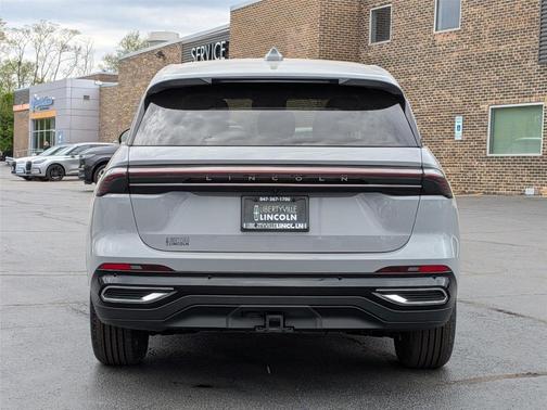 Metallic 2026 Lincoln Nautilus Premiere