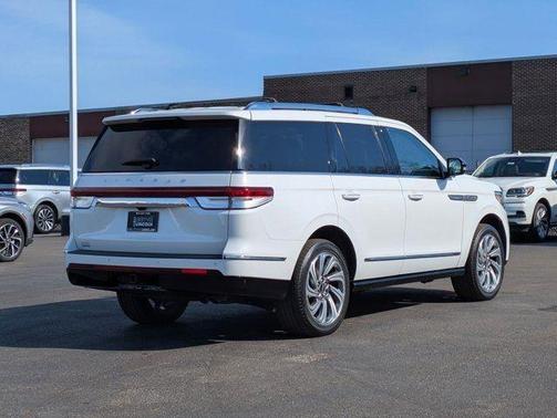 2022 Lincoln Navigator Reserve