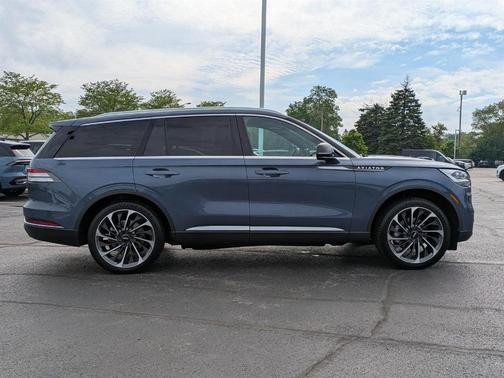 2021 Lincoln Aviator Reserve AWD