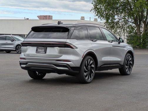 2025 Lincoln Nautilus Reserve