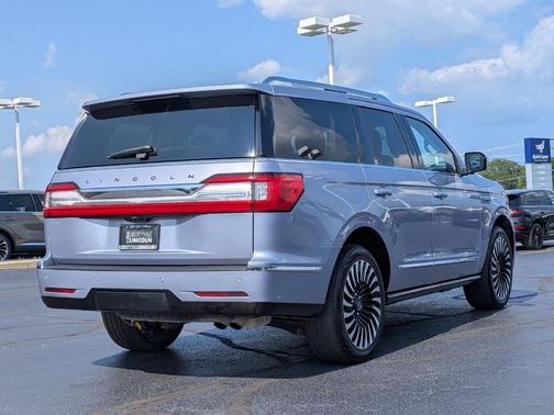 Chroma Crystal Blue 2021 Lincoln Navigator Black Label
