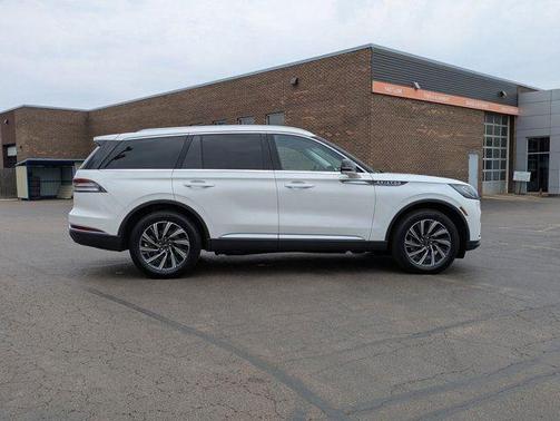 2025 Lincoln Aviator Premiere