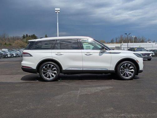 2025 Lincoln Aviator Reserve AWD