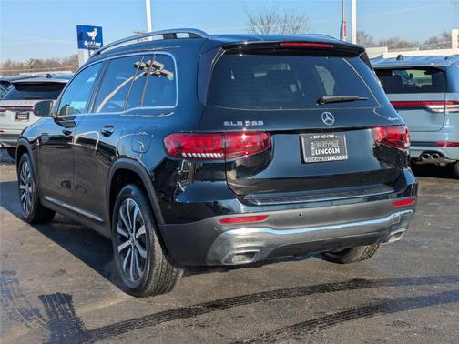 2022 Mercedes-Benz GLB 250 Base 4MATIC