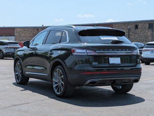 2022 Lincoln Nautilus Reserve