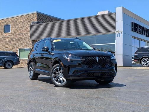 Infinite Black Metallic 2026 Lincoln Aviator Premiere