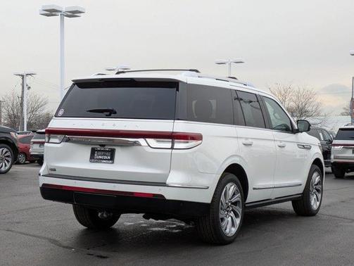 2024 Lincoln Navigator Reserve