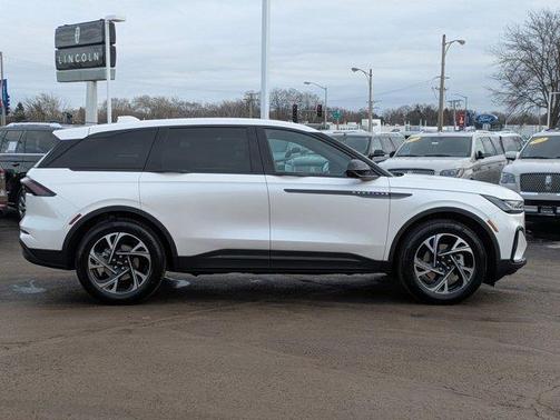 2025 Lincoln Nautilus Premiere