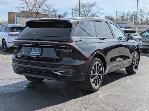 Infinite Black Metallic 2026 Lincoln Nautilus Reserve