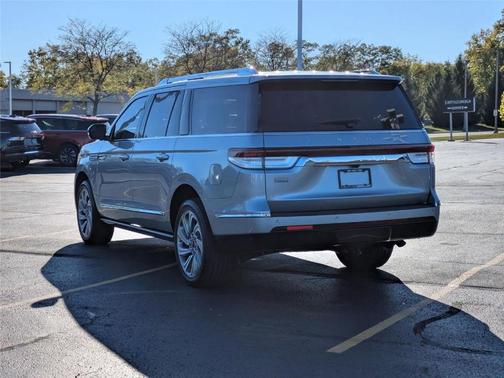 2022 Lincoln Navigator L Reserve