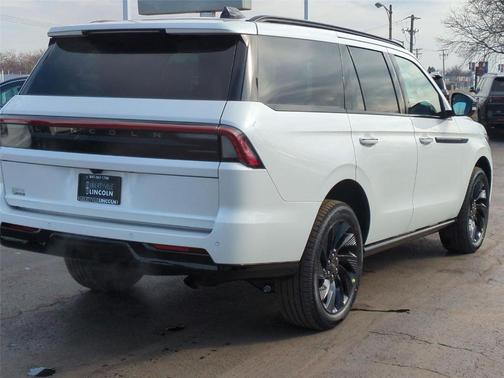 2026 Lincoln Navigator Reserve