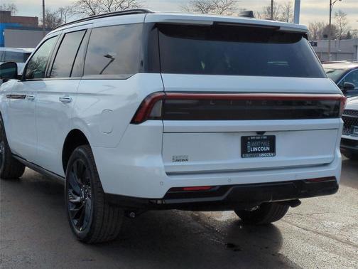 2026 Lincoln Navigator Reserve