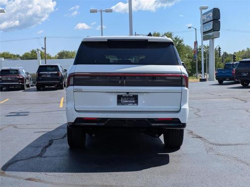 2025 Lincoln Navigator L Reserve