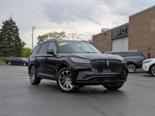 Infinite Black Metallic 2026 Lincoln Aviator Premiere