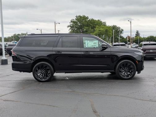 2025 Lincoln Navigator L Reserve