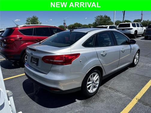 Ingot Silver 2017 Ford Focus SE