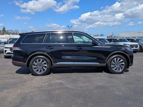 2025 Lincoln Aviator Premiere