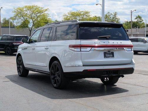 2022 Lincoln Navigator L Black Label