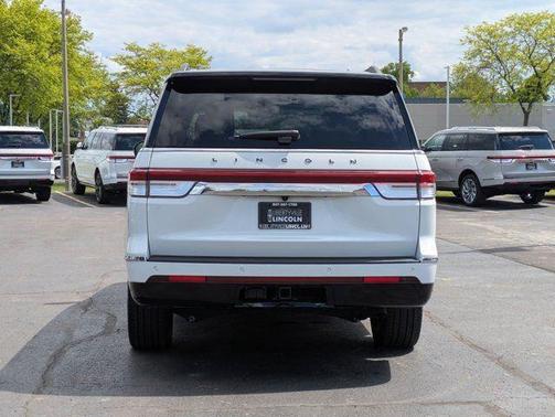 2022 Lincoln Navigator L Black Label