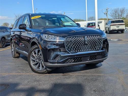 Infinite Black Metallic 2026 Lincoln Aviator Premiere