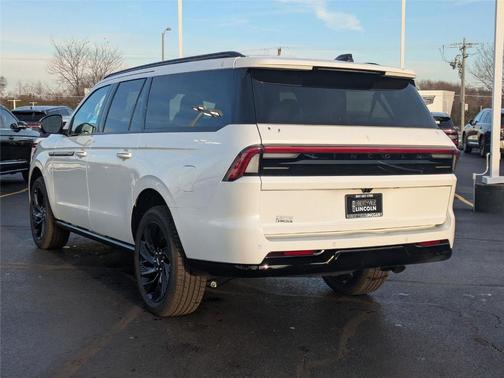 2025 Lincoln Navigator L Reserve