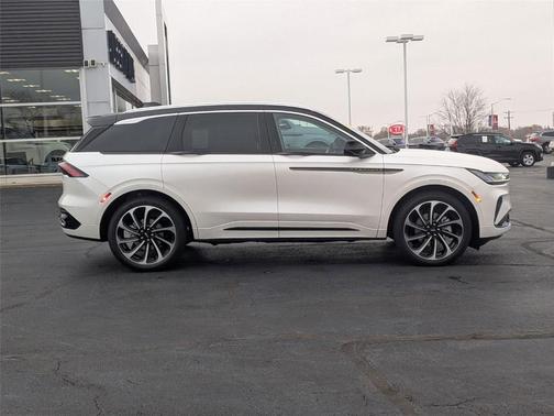 2026 Lincoln Nautilus Black Label