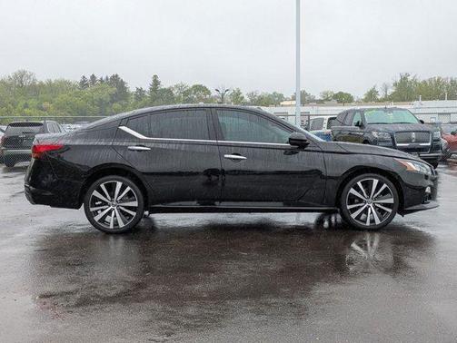 2020 Nissan Altima 2.5 Platinum
