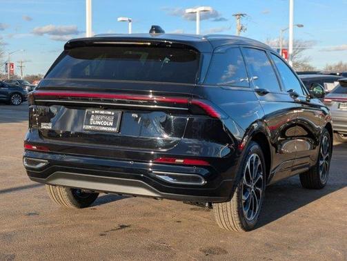 2025 Lincoln Nautilus Reserve
