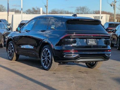 2025 Lincoln Nautilus Reserve