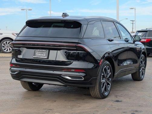 2025 Lincoln Nautilus Reserve