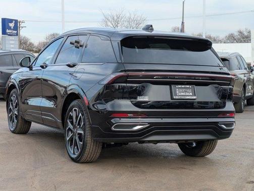 2025 Lincoln Nautilus Reserve