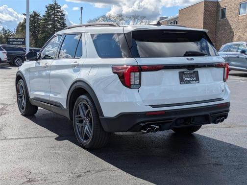 Star White 2025 Ford Explorer ST