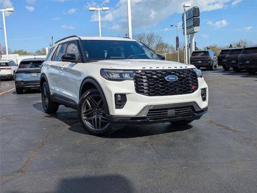 Star White 2025 Ford Explorer ST