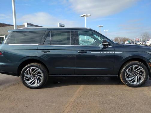 2026 Lincoln Navigator Reserve