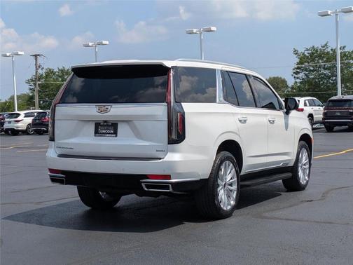 2022 Cadillac Escalade Luxury